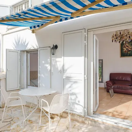 Maison Centre Avec Terrasse Dom wakacyjny Cannes