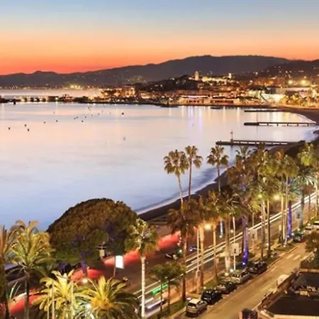 Maison Centre Avec Terrasse * 戛纳